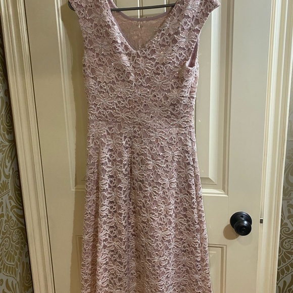 Laura woman’s dress. Wore once - Picture 4 of 4